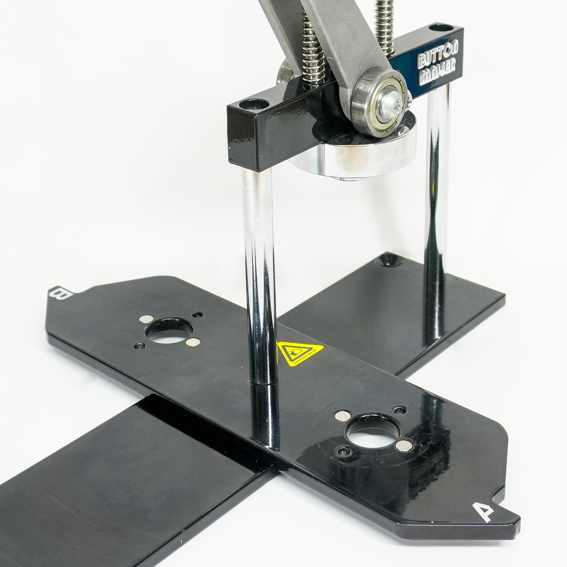 缶バッジマシンPro-N4 Φ58mm – MAKERSMART-KIT